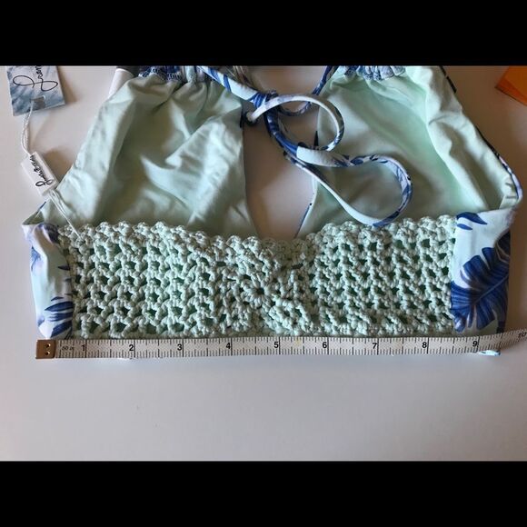 Frankie’s Bikinis Hawaiian Mist KOA Bikini Top - Picture 5 of 6